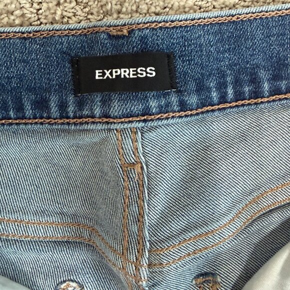 Express 70s Flare Jeans Size 6 Mid Rise Light Wash Raw Hem - Picture 4 of 5